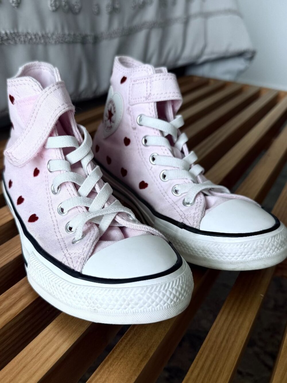 Converse Chuck Taylor All Star High Top Pink Heart Sneakers US Youth Size 2